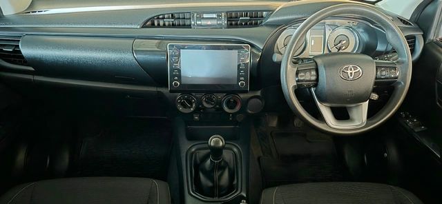 2025 Toyota Hilux 2.4 GD-6 Raised Body Raider Extended Cab, photo 5