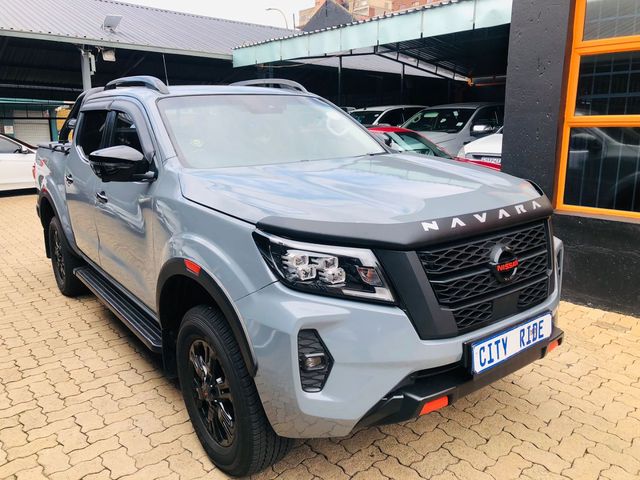 2023 Nissan Navara 2.5 DDTi PRO-4X 4X4 Auto Double-Cab, photo 2