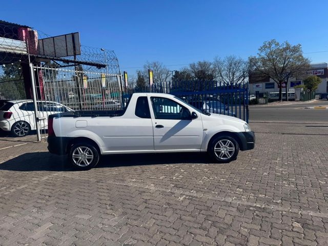 2014 Nissan NP200 1.6, photo 2