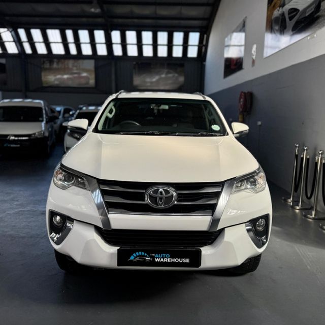 2017 Toyota Fortuner 2.4 GD-6 Raised Body Auto, photo 2