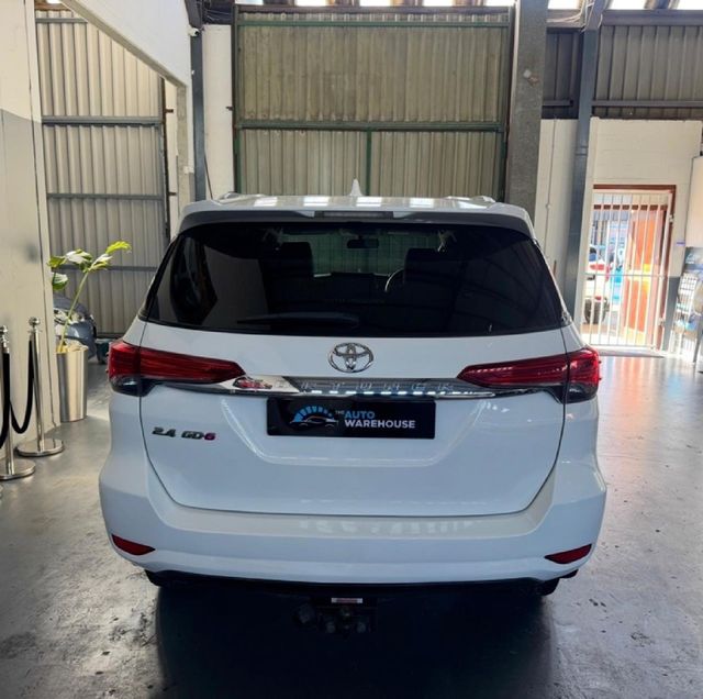 2017 Toyota Fortuner 2.4 GD-6 Raised Body Auto, photo 5