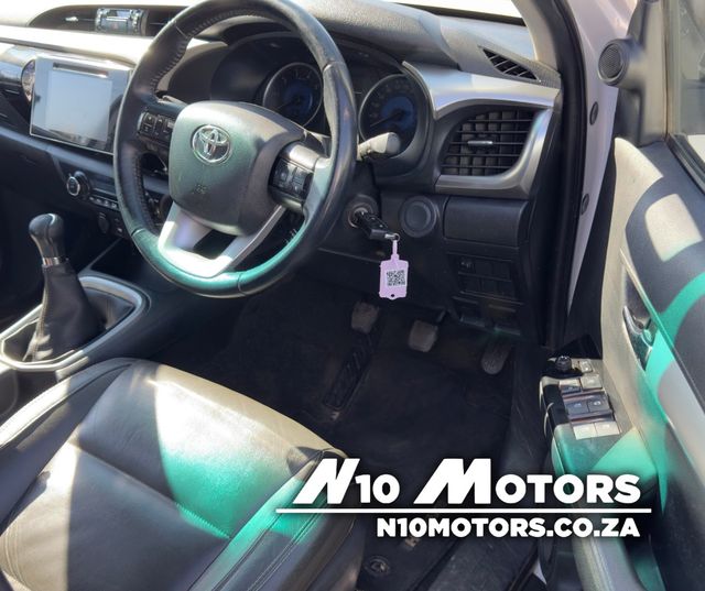 2017 Toyota Hilux 2.8 GD-6 Raider 4x4 Double-Cab, photo 5