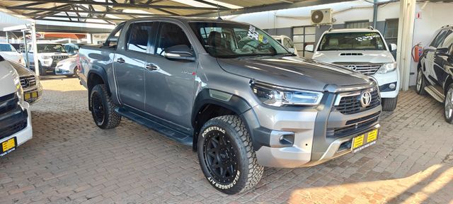 2016 Toyota Hilux 2.8 GD-6 Raised Body Raider Double-Cab Auto, photo 3