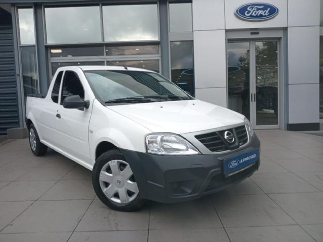 2024 Nissan NP200 1.6 A/C Safety Pack