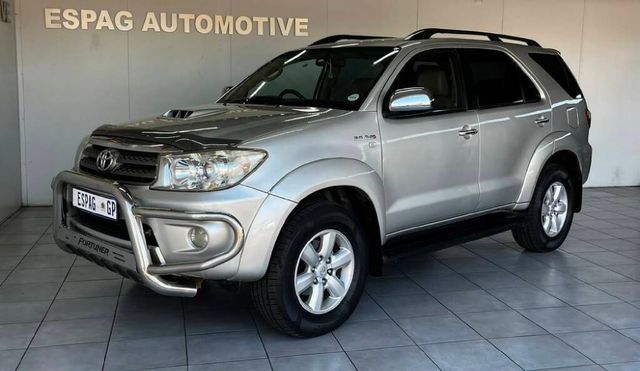 2009 Toyota Fortuner 3.0 D-4D Raised Body 4x4, photo 3