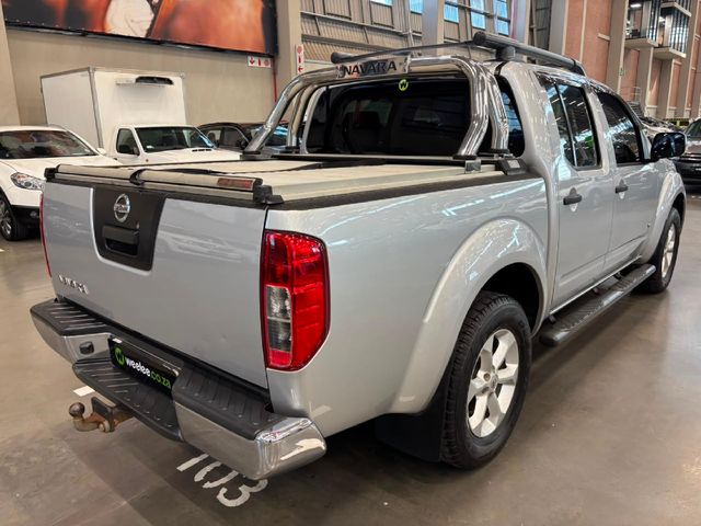 2012 Nissan Navara 3.0 dCi LE Auto 4x4 Double-Cab, photo 3