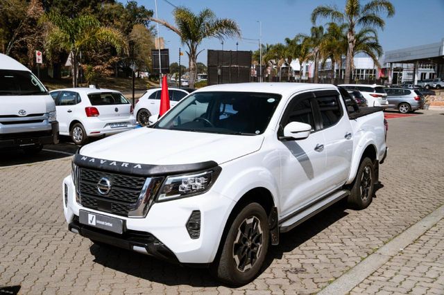 2022 Nissan Navara 2.5 DDTi LE Plus Auto Double-Cab, photo 2