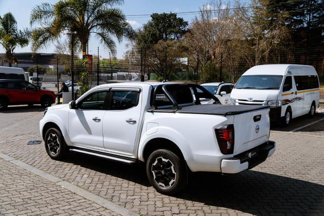 2022 Nissan Navara 2.5 DDTi LE Plus Auto Double-Cab, photo 5
