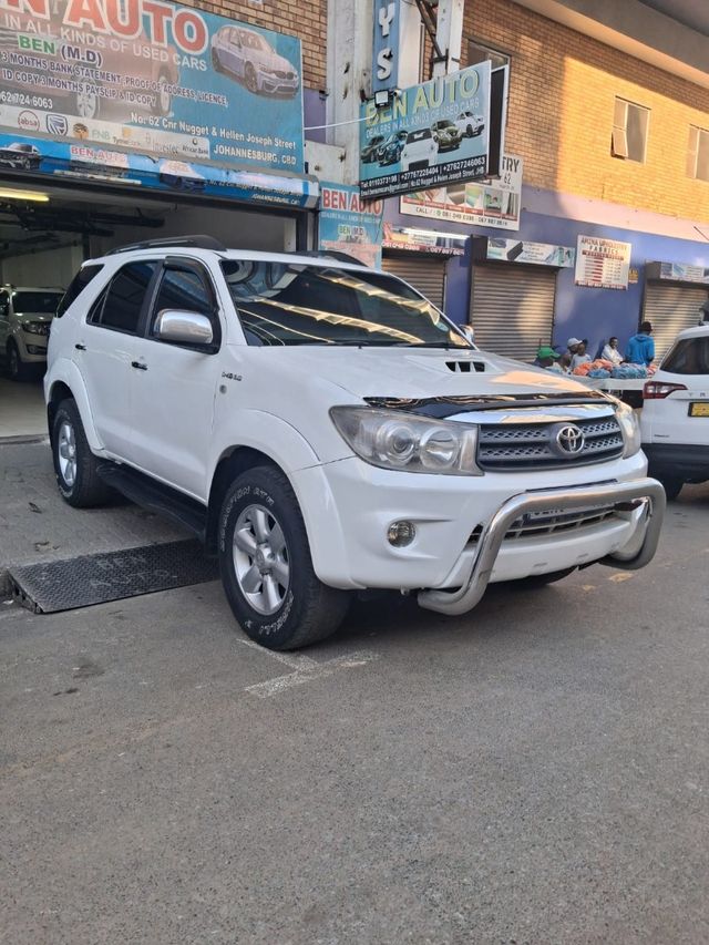 2010 Toyota Fortuner 3.0 D-4D Raised Body