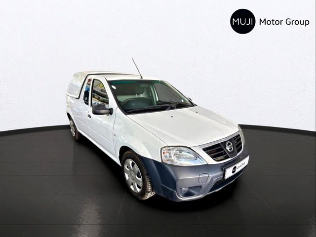 2022 Nissan NP200 1.6 A/C Safety Pack