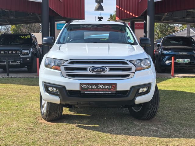 2017 Ford Everest 2.2 TDCi XLS Auto, photo 2