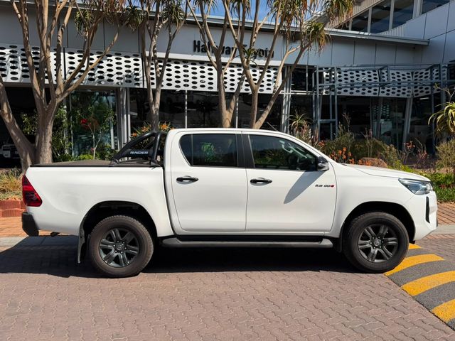 2025 Toyota Hilux 2.8 GD-6 Raider 4x4 Auto Double-Cab, photo 4