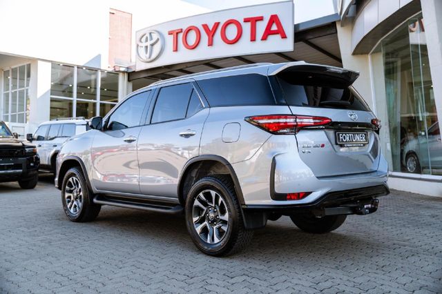 2026 Toyota Fortuner 2.8 GD-6 VX Auto, photo 4