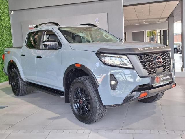 2024 Nissan Navara 2.5 DDTi PRO-4X 4X4 Auto Double-Cab, photo 2
