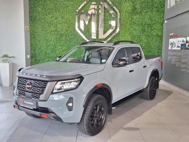 2024 Nissan Navara 2.5 DDTi PRO-4X 4X4 Auto Double-Cab, photo 3