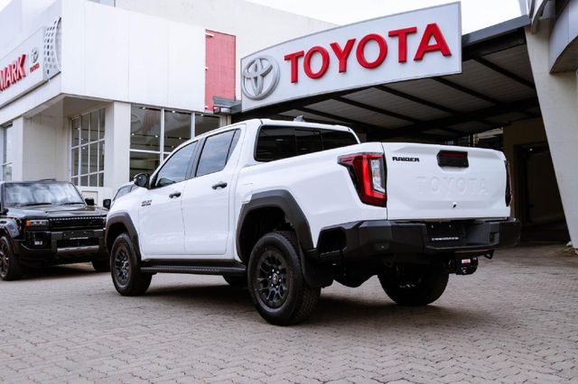 2026 Toyota Hilux 2.8 GD-6 RB Raider Auto Double-Cab, photo 4