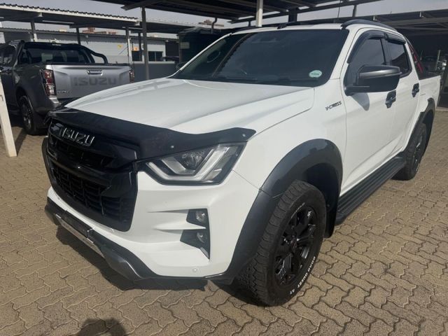 2023 Isuzu D-Max 3.0 DDI V-Cross HR Auto Double-Cab, photo 3