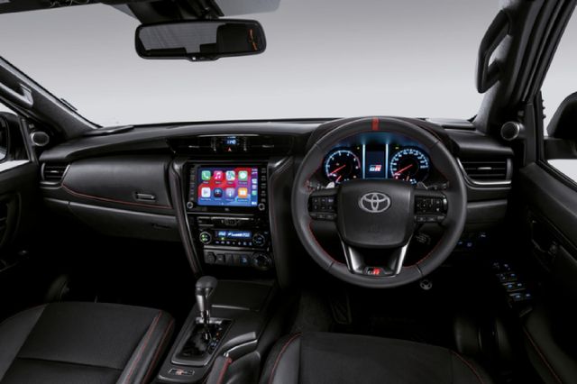 2026 Toyota Fortuner 2.8 GD-6 VX Auto, photo 4