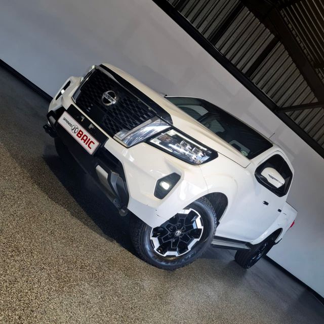2021 Nissan Navara 2.5 DDTi LE Plus Auto Double-Cab, photo 2