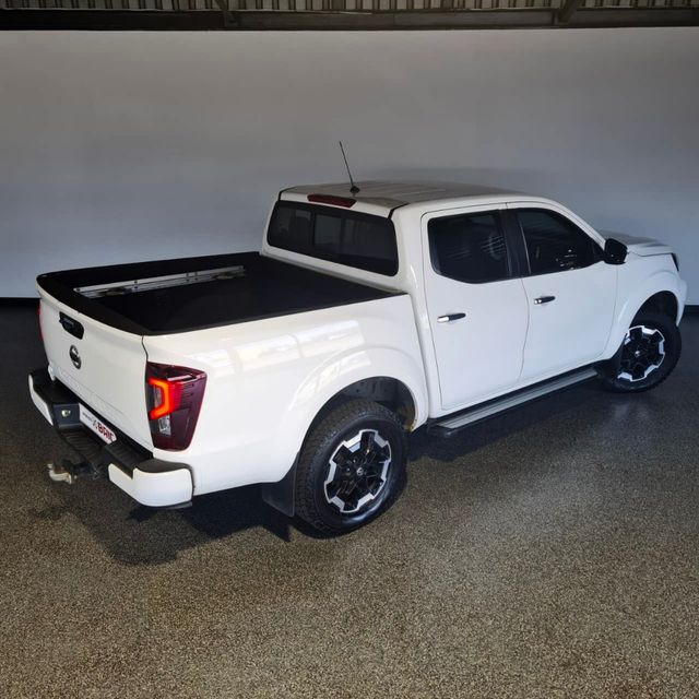 2021 Nissan Navara 2.5 DDTi LE Plus Auto Double-Cab, photo 4