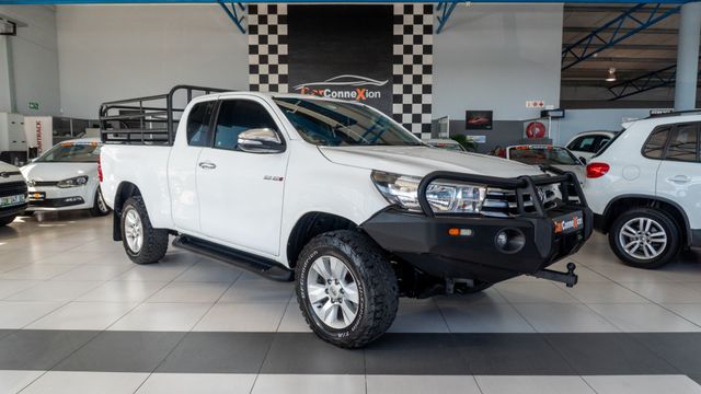 2017 Toyota Hilux 2.8 GD-6 Raider 4x4 Extended Cab