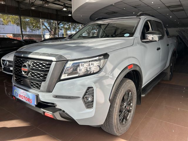 2021 Nissan Navara 2.5 DDTi PRO-2X Auto Double-Cab, photo 2