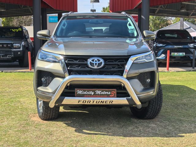 2022 Toyota Fortuner 2.8 GD-6 Raised Body Auto, photo 2