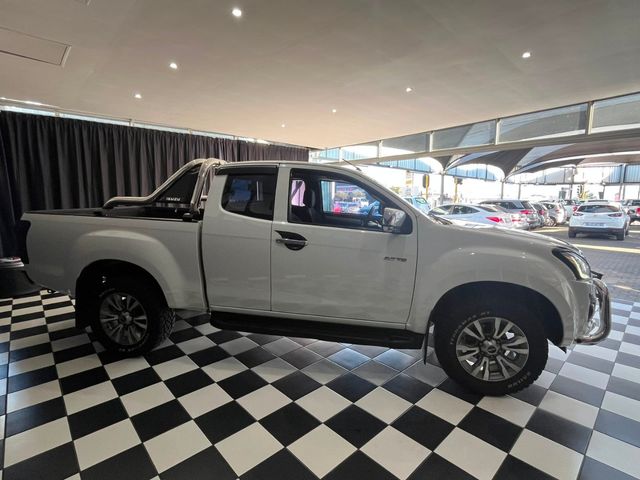 2019 Isuzu D-Max 300 LX Extended Cab, photo 5