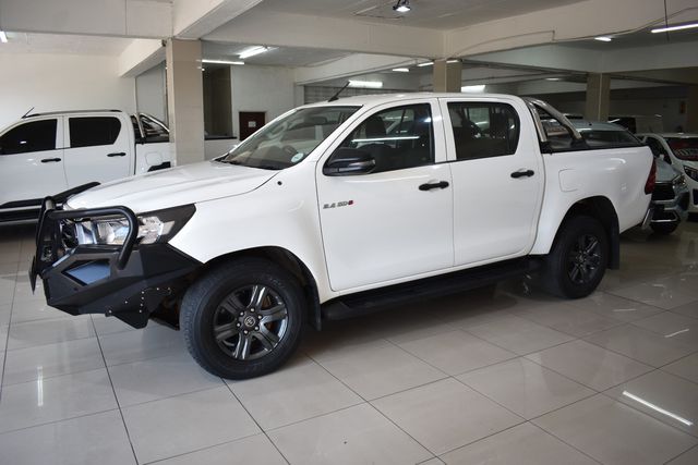2021 Toyota Hilux 2.4 GD-6 Raider 4x4 Double-Cab, photo 4