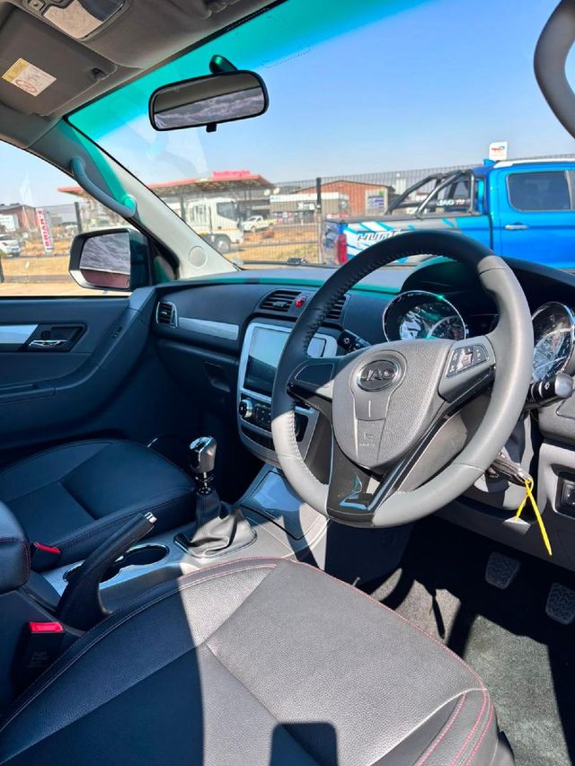 2026 JAC T6 2.0 CTI Lux Single-Cab, photo 4