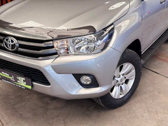2017 Toyota Hilux 2.4 GD-6 Raised Body SRX Double-Cab, photo 4