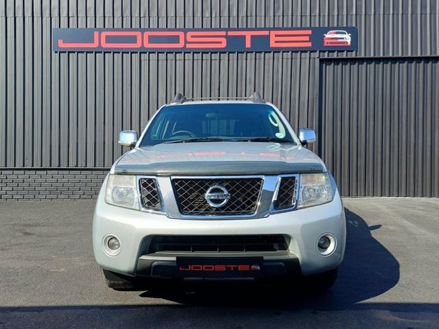 2010 Nissan Navara 2.5 dCi LE Double-Cab, photo 3