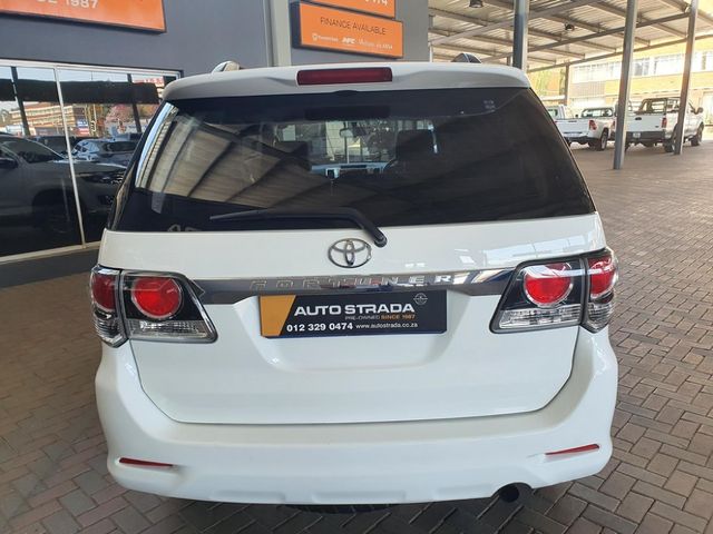 2015 Toyota Fortuner 2.5 D-4D Raised Body Auto, photo 4
