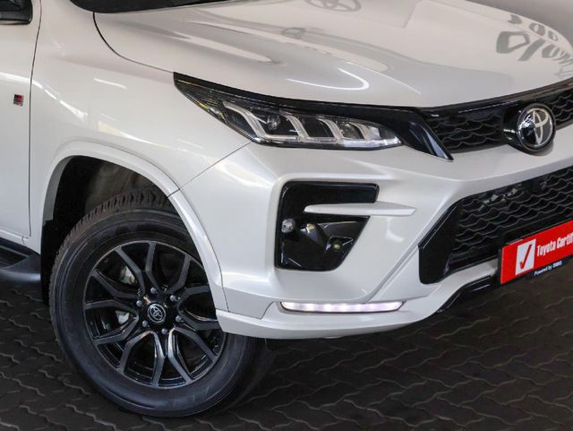 2025 Toyota Fortuner 2.8GD-6 4x4 GR-S Auto, photo 2