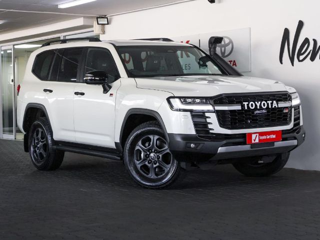 2025 Toyota Land Cruiser 300 V6 3.3D GR-S