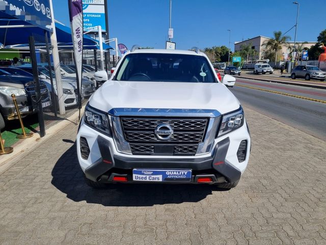 2021 Nissan Navara 2.5 DDTi SE Plus Auto Double-Cab, photo 2