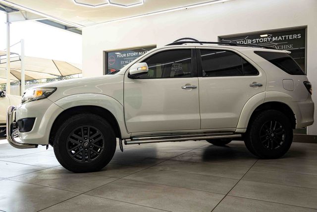 2012 Toyota Fortuner 4.0 V6 Heritage Raised Body Auto, photo 5