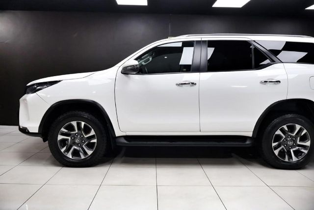 2025 Toyota Fortuner 2.4 GD-6 4x4 Auto, photo 4