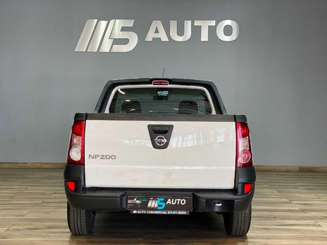 2023 Nissan NP200 1.6 A/C Safety Pack, photo 5