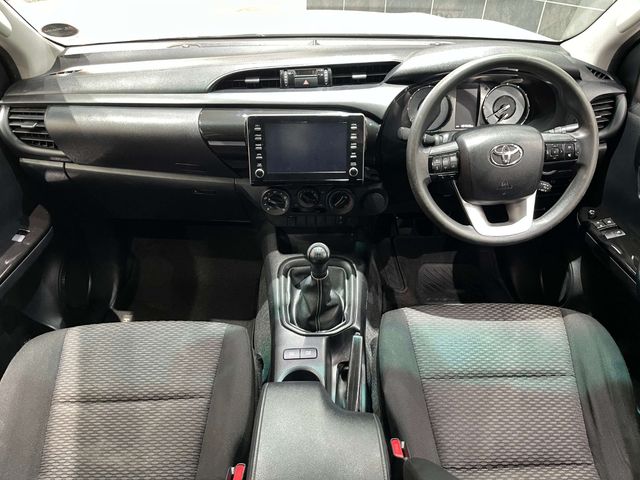 2021 Toyota Hilux 2.4 GD-6 Raised Body Raider Extended Cab, photo 5