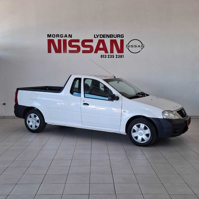 2023 Nissan NP200 1.6 A/C Safety Pack