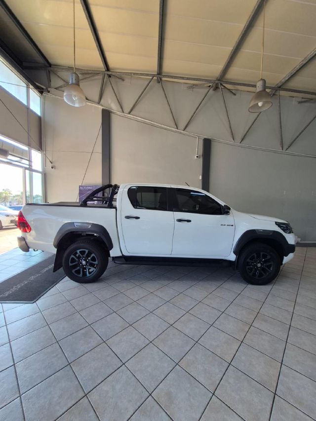 2023 Toyota Hilux 2.8 GD-6 Raised Body Legend 4x4 Auto Double-Cab, photo 4