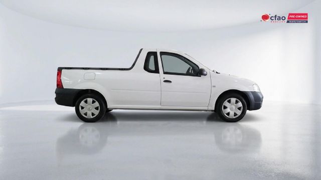 2023 Nissan NP200 1.6 A/C Safety Pack, photo 3