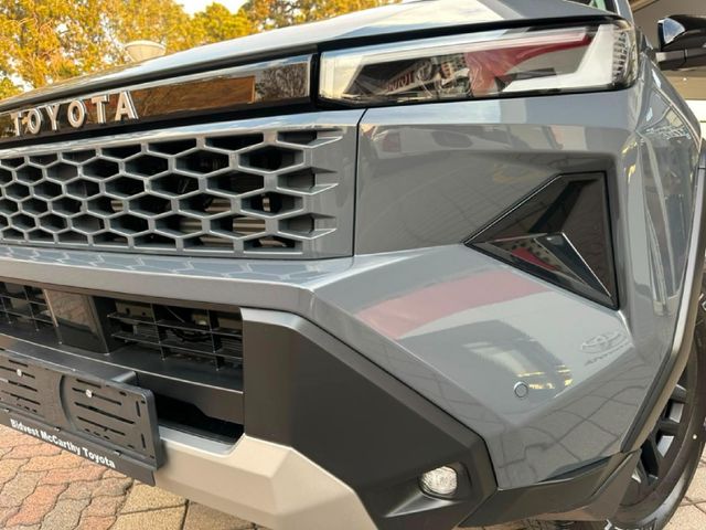 2026 Toyota Hilux 2.8 GD-6 RB Raider Auto Double-Cab, photo 2