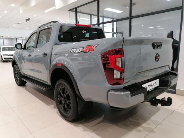 2026 Nissan Navara 2.5 DDTi PRO-4X 4X4 Auto Double-Cab, photo 3