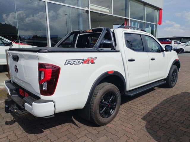 2023 Nissan Navara 2.5 DDTi PRO-2X Auto Double-Cab, photo 2