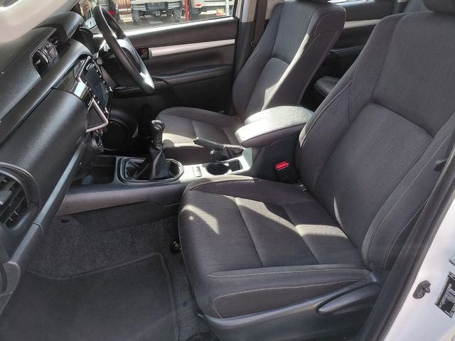 2023 Toyota Hilux 2.4 GD-6 Raised Body Raider Double-Cab, photo 2