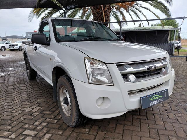 2012 Isuzu KB 250D Fleetside Single-Cab