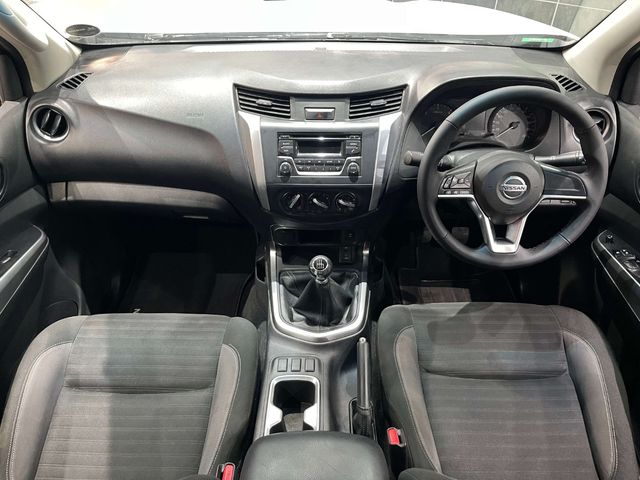2022 Nissan Navara 2.5 DDTi SE Double-Cab, photo 5