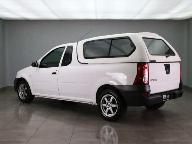 2024 Nissan NP200 1.6 A/C Safety Pack, photo 5